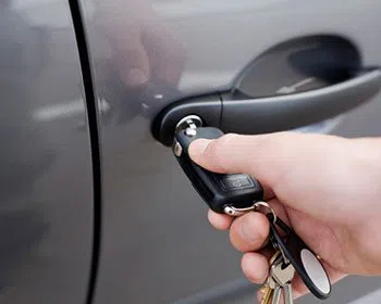 Rutherford Locksmith Store Rutherford, NJ 201-367-1675 - car-door-unlocking